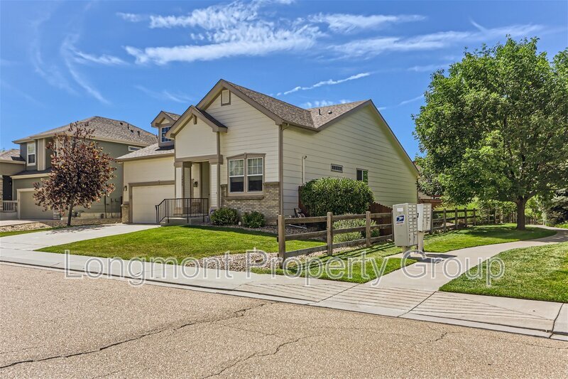 1425 Tonkin Pl in Longmont, CO - Building Photo