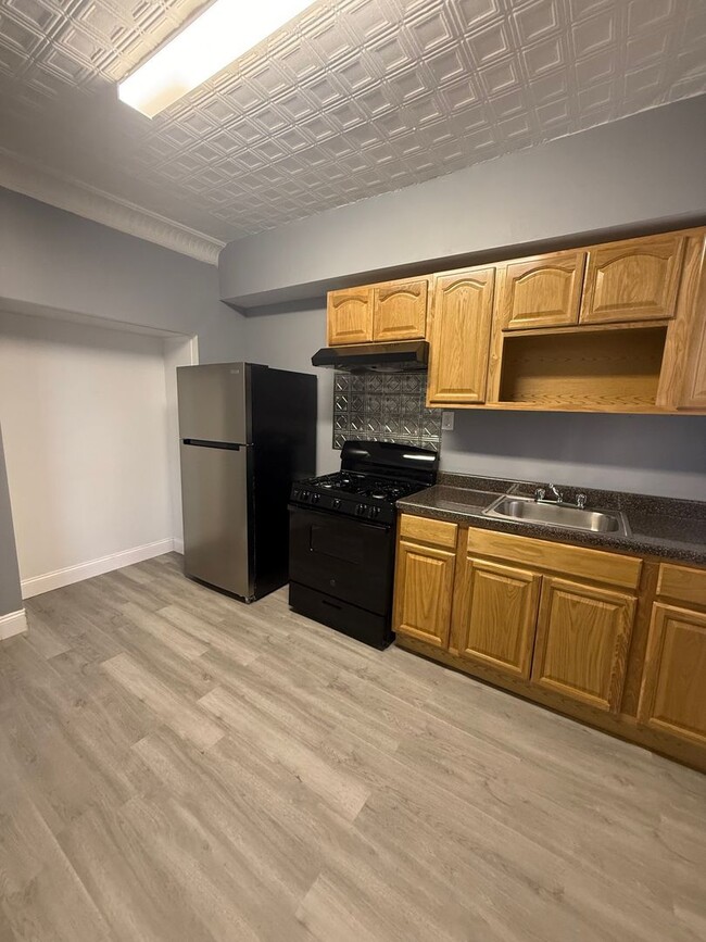 76 Benkard Ave in Newburgh, NY - Building Photo - Building Photo