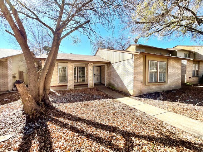 6918 Stockport Dr in San Antonio, TX - Building Photo - Building Photo