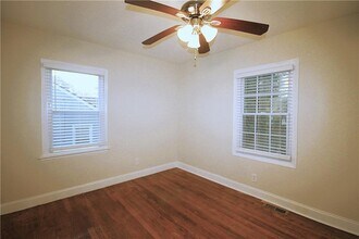 2561 Eastwood Dr in Decatur, GA - Building Photo - Building Photo