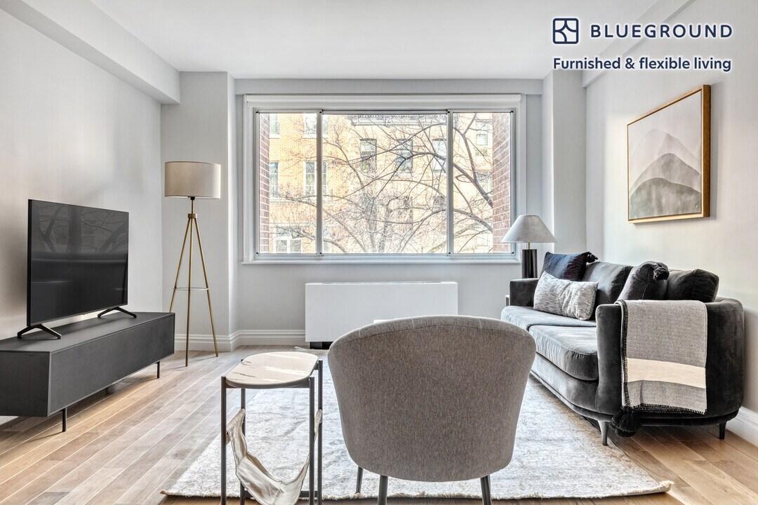 340 E 51st St in New York, NY - Foto de edificio