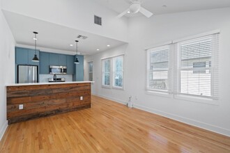 4006 Avenue C in Austin, TX - Foto de edificio - Building Photo