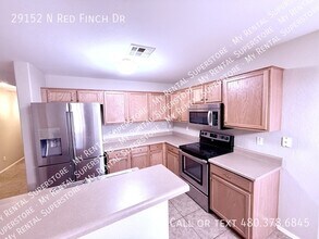 29152 N Red Finch Dr in Queen Creek, AZ - Building Photo - Building Photo