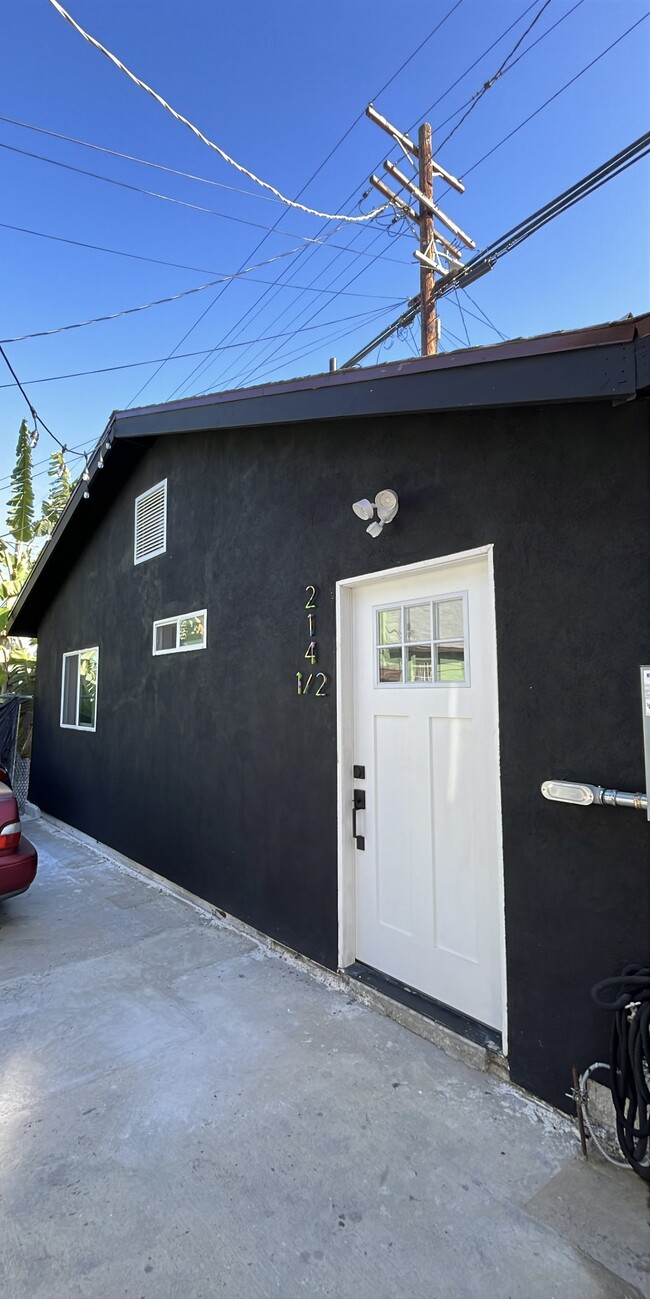 property at 216 N Burlington Ave