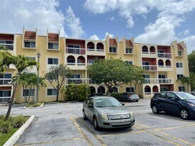 7860 Camino Real, Unit 410 in Miami, FL - Building Photo