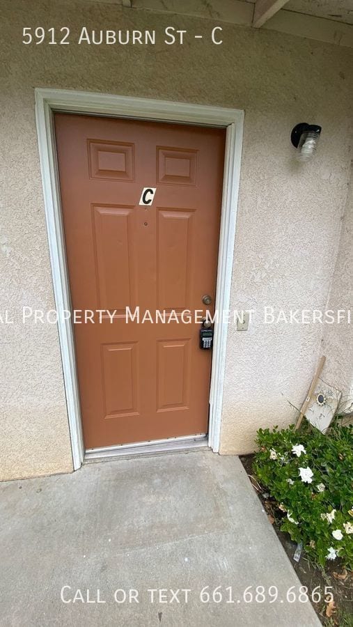 5912 Auburn St in Bakersfield, CA - Building Photo - Building Photo