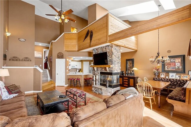 property at 8120 Stonegate Dr