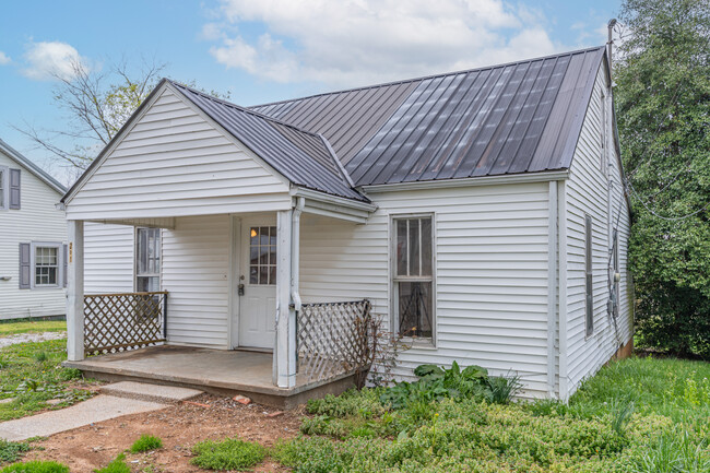 201 Eastview Dr in Glasgow, KY - Building Photo - Building Photo