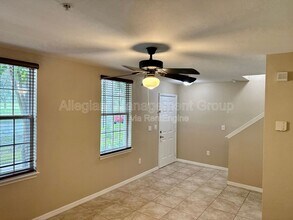 1048 Waterside Dr in Kissimmee, FL - Building Photo - Building Photo