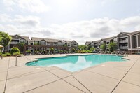 Ashton Reserve at NorthLake in Charlotte, NC - Foto de edificio - Building Photo