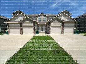 10530 Kane Dr in Kansas City, KS - Building Photo