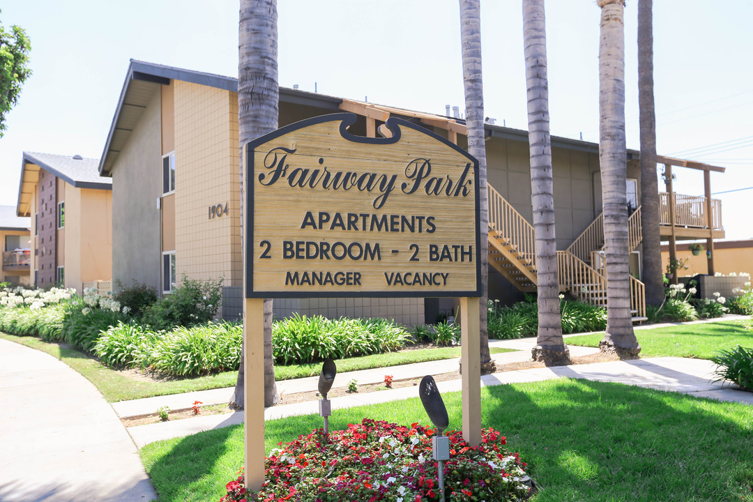 Fairway Park Apartments in Orange, CA - Building Photo