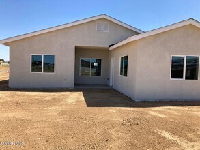 9161 Lime Ave in California City, CA - Building Photo - Building Photo