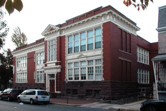 Grammary Court Apartments in Reading, PA - Building Photo - Building Photo