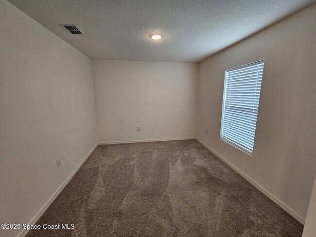 1390 Vander Ave SE in Palm Bay, FL - Building Photo - Building Photo