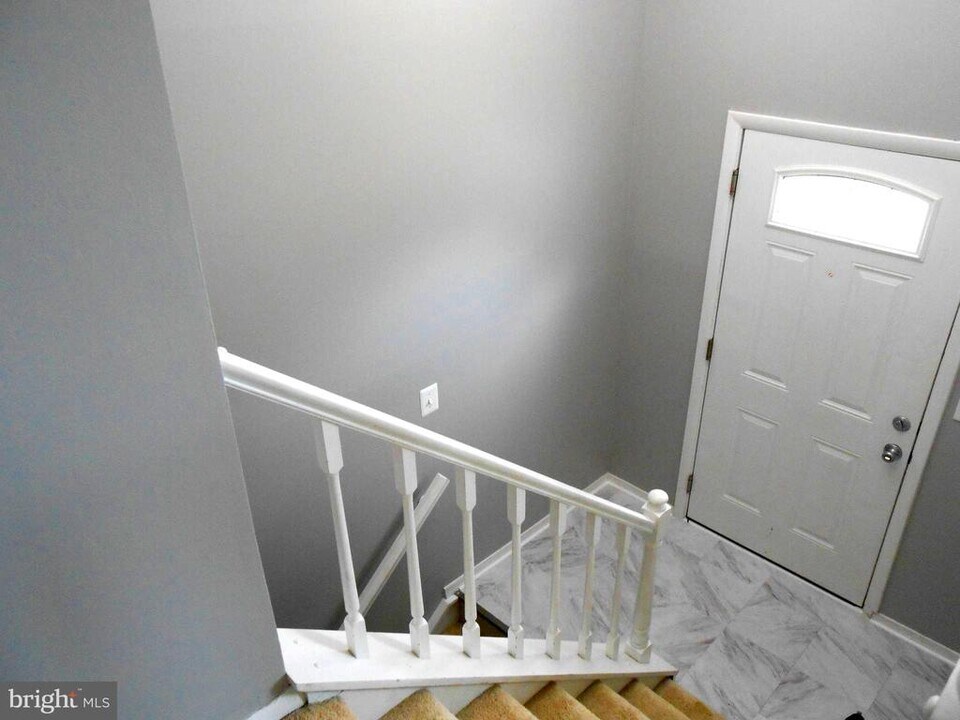 3281 Bethel Church Dr in Woodbridge, VA - Building Photo
