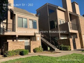 9817 Walnut St in Dallas, TX - Building Photo