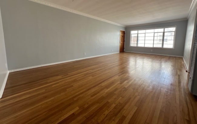 4068 9th Ave in Los Angeles, CA - Building Photo - Building Photo