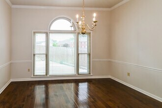 7073 Gleneagles Dr in Memphis, TN - Foto de edificio - Building Photo