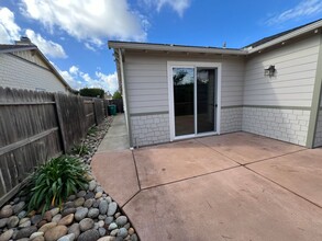 5264 Southcreek Ct in Santa Maria, CA - Building Photo - Building Photo