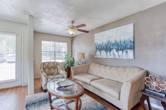 Santa Fe Apartments in Dallas, TX - Building Photo - Building Photo