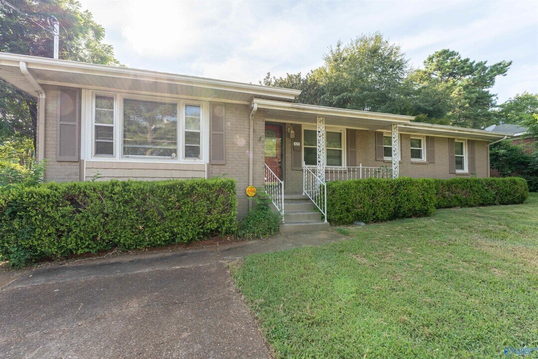 425 Arthur St NW in Huntsville, AL - Building Photo