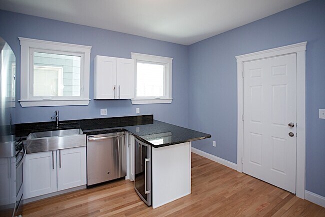 376 Prospect St, Unit 3 in Cambridge, MA - Foto de edificio - Building Photo