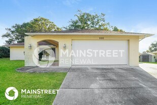 5100 Lydia Ct in Spring Hill, FL - Building Photo