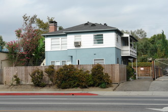 4415 Woodman Ave in Sherman Oaks, CA - Building Photo - Building Photo