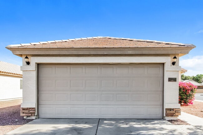 property at 13117 N El Frio St