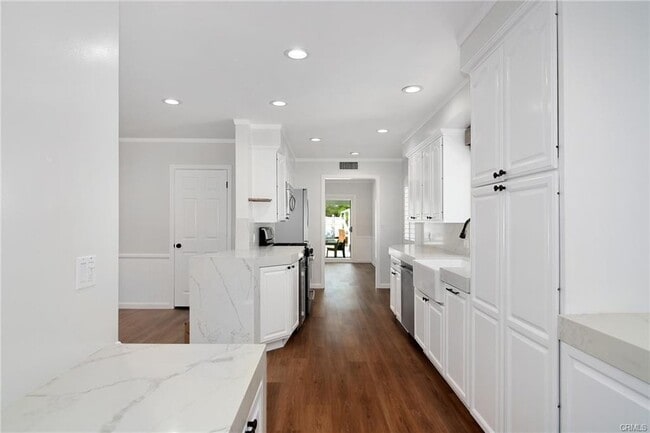 22739 Miranda St in Los Angeles, CA - Building Photo - Building Photo