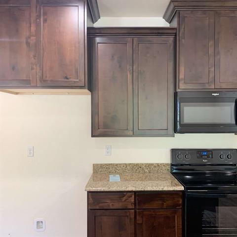1213 Hemphill St in Greenville, TX - Building Photo - Building Photo