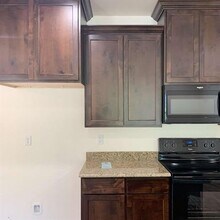 1213 Hemphill St in Greenville, TX - Building Photo - Building Photo
