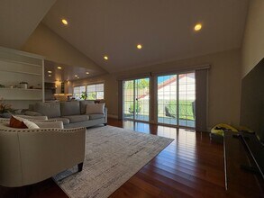 601 Barneson Ave in San Mateo, CA - Building Photo - Building Photo