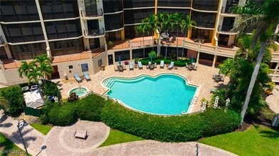 5706 Cape Harbour Dr, Unit 110 in Cape Coral, FL - Building Photo - Building Photo