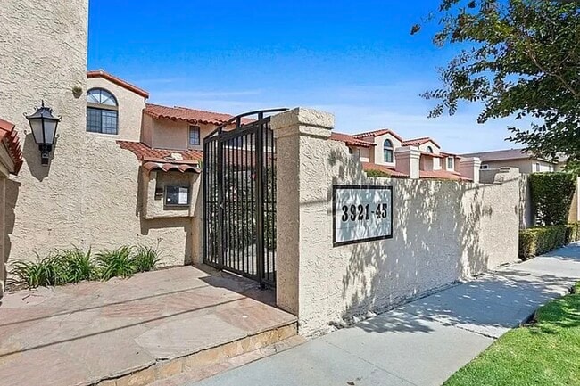 3937 W 182nd St, Unit 3937 in Torrance, CA - Foto de edificio - Building Photo