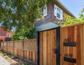 667 40th St in Oakland, CA - Building Photo - Building Photo