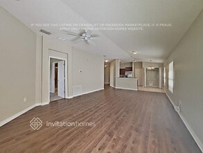 1119 Seminole Sky Dr in Ruskin, FL - Foto de edificio - Building Photo