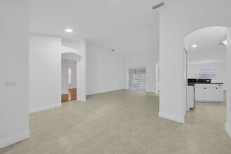 1971 SW Hickock Terrace in Port St. Lucie, FL - Building Photo - Building Photo