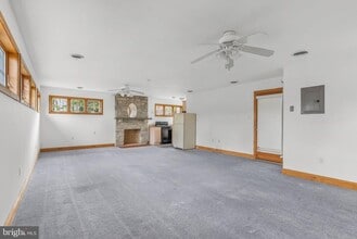 217 N Providence Rd in Wallingford, PA - Building Photo - Building Photo