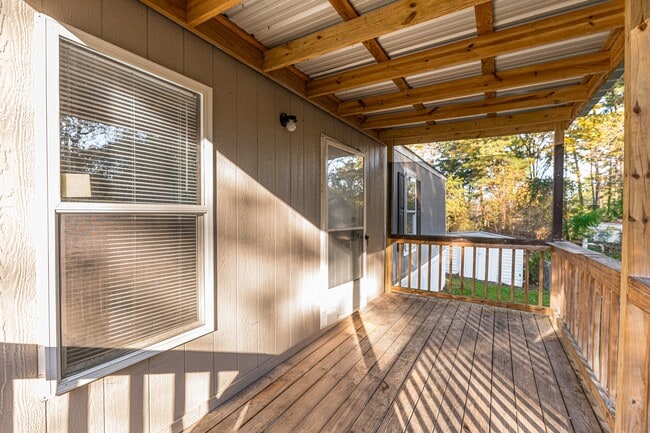 13154 S Lee Shore Dr in Willis, TX - Building Photo - Building Photo