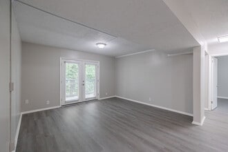 Wind Crest Apartments & Townhomes in Murfreesboro, TN - Foto de edificio - Interior Photo