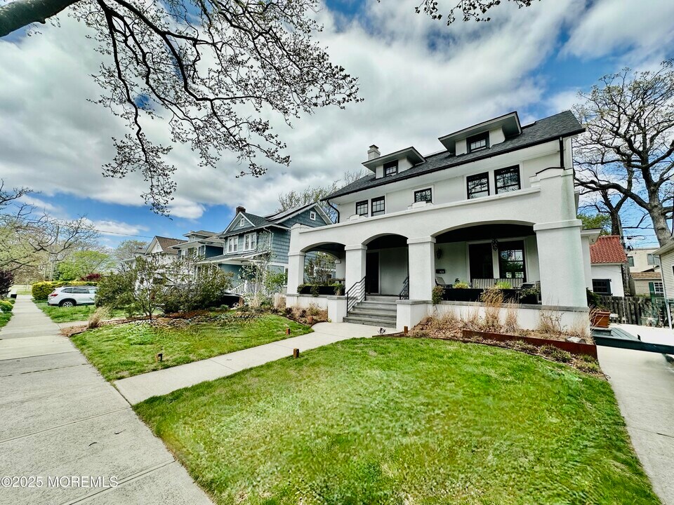 703 7th Ave in Asbury Park, NJ - Building Photo
