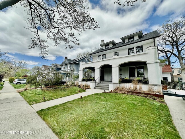 property at 703 7th Ave