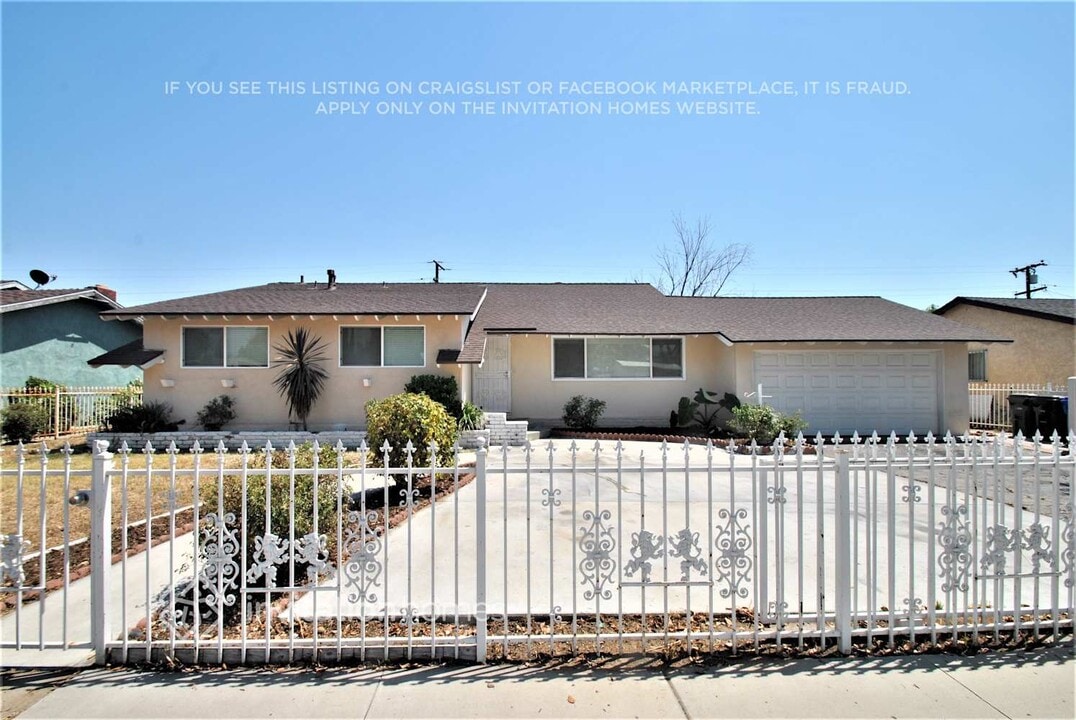 433 W Etiwanda Ave in Rialto, CA - Building Photo