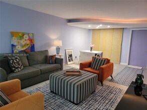 1750 E Las Olas Blvd in Fort Lauderdale, FL - Building Photo - Building Photo