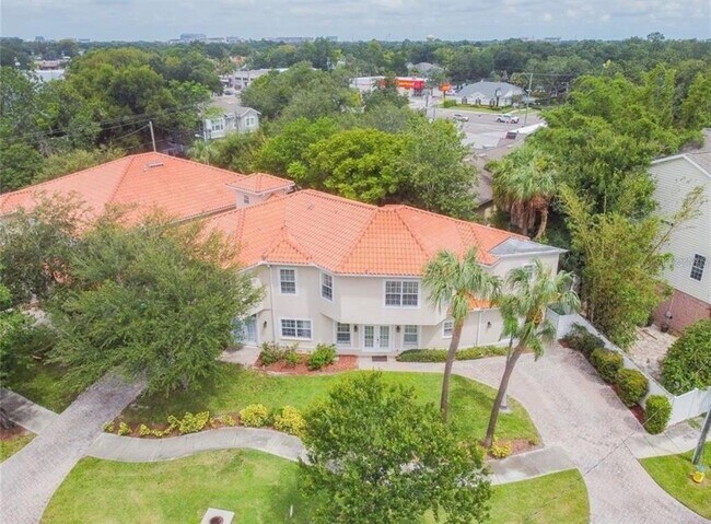 131 S Arrawana Ave in Tampa, FL - Building Photo - Building Photo