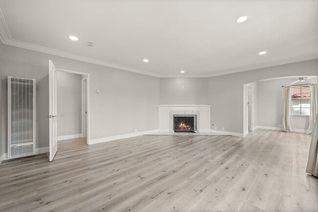 35-35 Kennebec Ave in Long Beach, CA - Building Photo - Building Photo