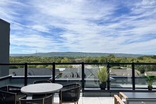 4 Kimberly Ln in Collingwood, ON - Building Photo