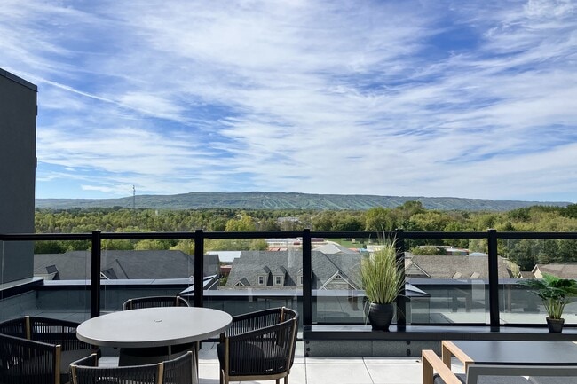 property at 4 Kimberly Ln